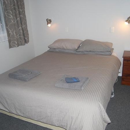 Ohakune Central Backpackers & Cabins ภายนอก รูปภาพ