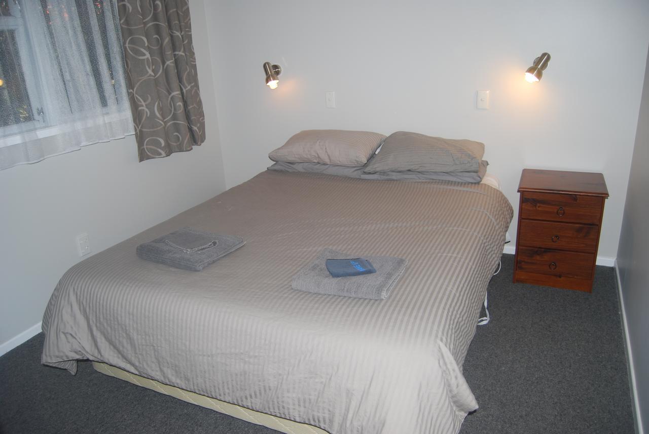 Ohakune Central Backpackers & Cabins ภายนอก รูปภาพ